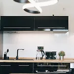 Stilvolle 4-raumwohnung In Zentraler Lage 아파트 드레스덴