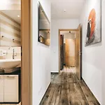 Stilvolle 4-raumwohnung In Zentraler Lage 아파트 *