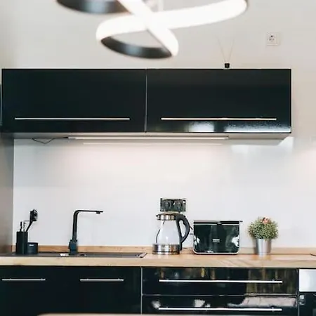 Stilvolle 4-raumwohnung In Zentraler Lage شقة دريسدن