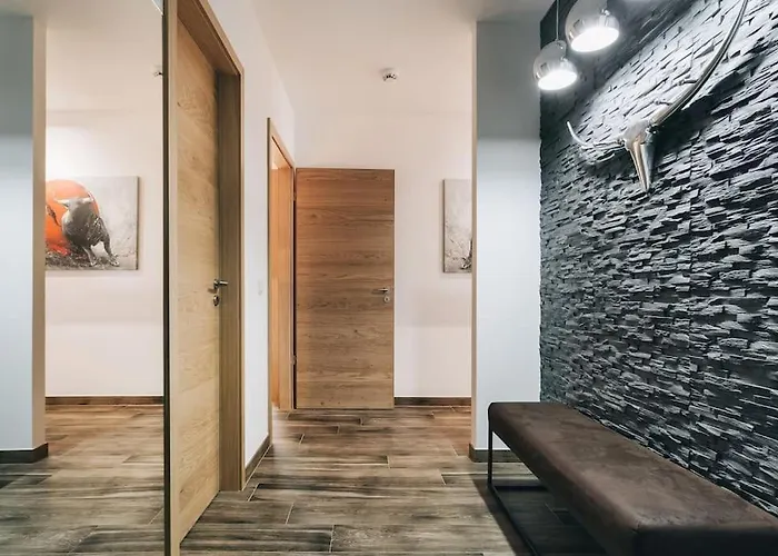 Apartament Stilvolle 4-raumwohnung In Zentraler Lage *