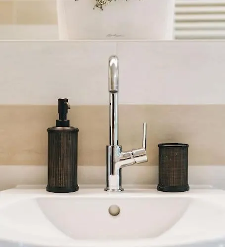 Apartament Stilvolle 4-raumwohnung In Zentraler Lage Drezno