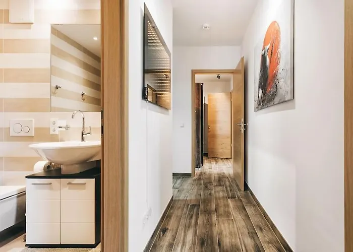 Stilvolle 4-raumwohnung In Zentraler Lage Apartament *